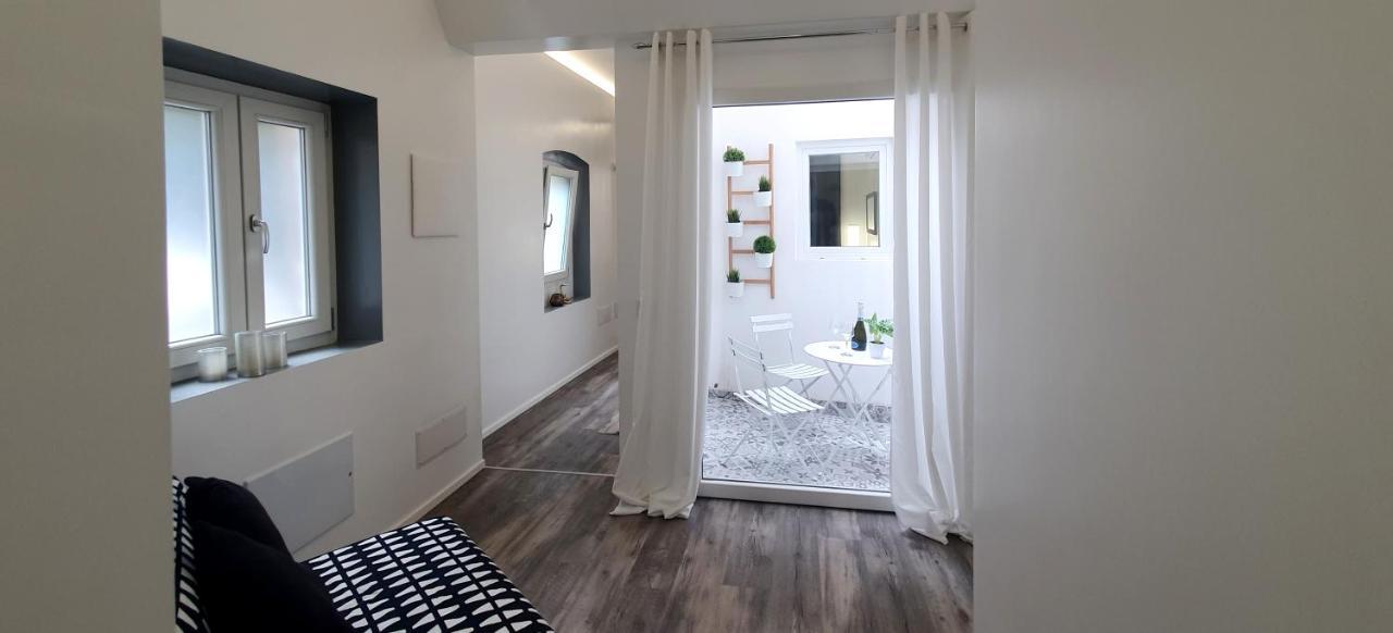 Space Suite Cagliari Luaran gambar